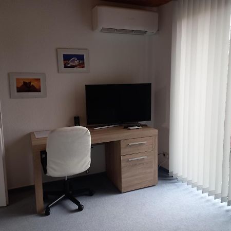 1 Zimmer Appartment Springe Exteriör bild